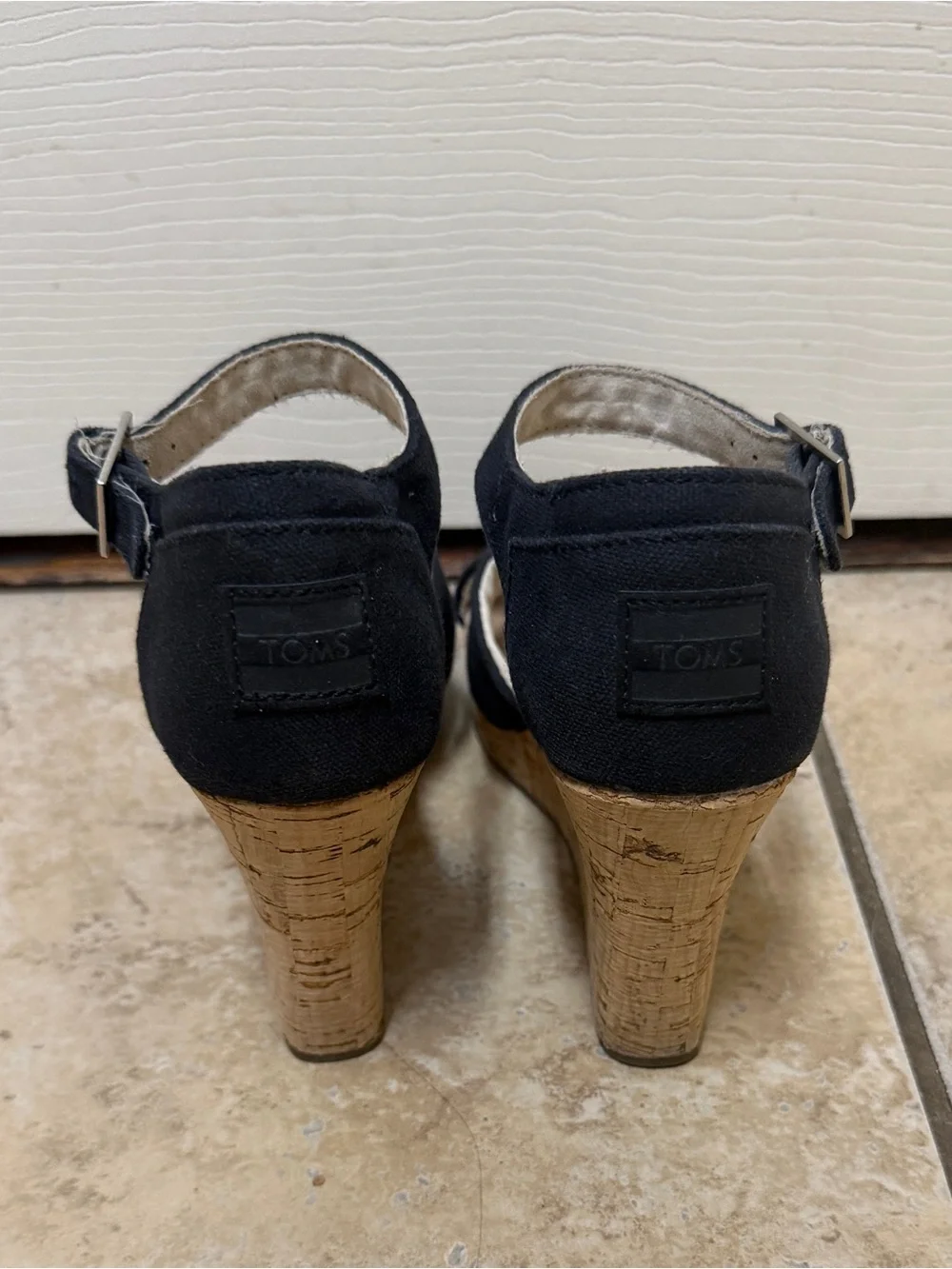 Toms stylish black
